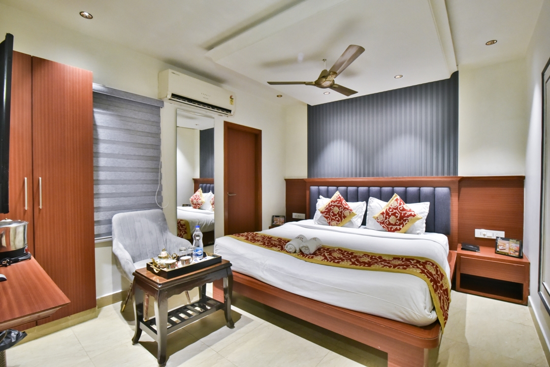 best hotel near golden temple amritsar