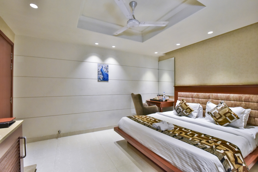 best hotel near golden temple amritsar